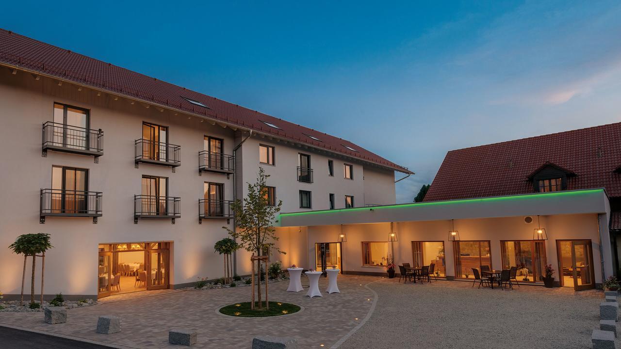 Gasthaus Forster Am See - Eching Bei Landshut Ngoại thất bức ảnh